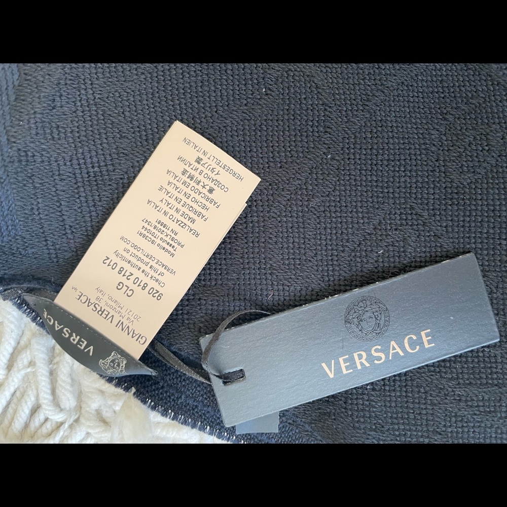 Versace Scarf - Picture 2 of 5